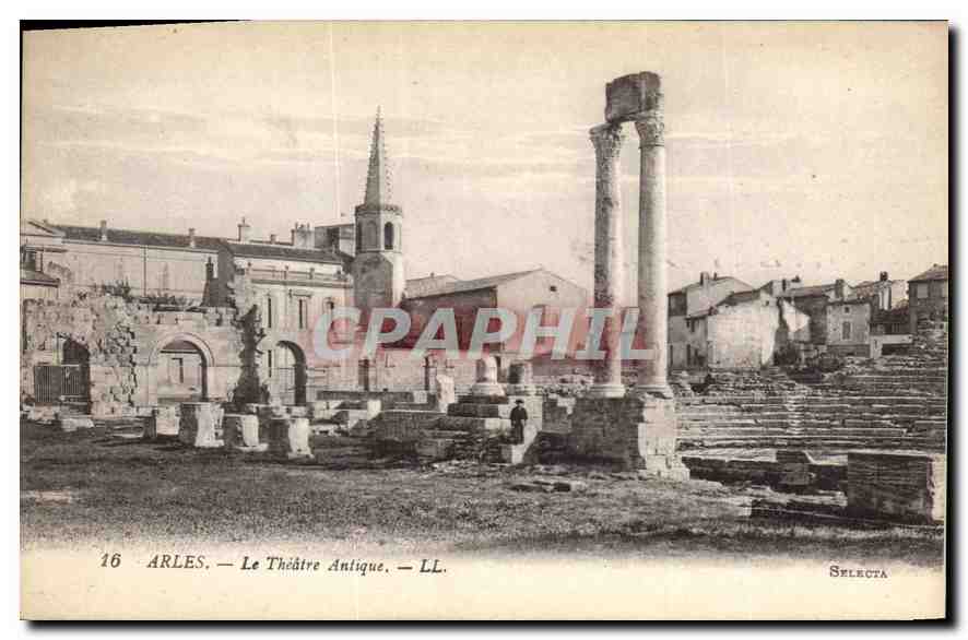 CPA Arles Le Theatre Antique 