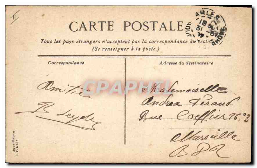 CPA Arles Pierres sculptees provenant du Theatre Antique  — Verso