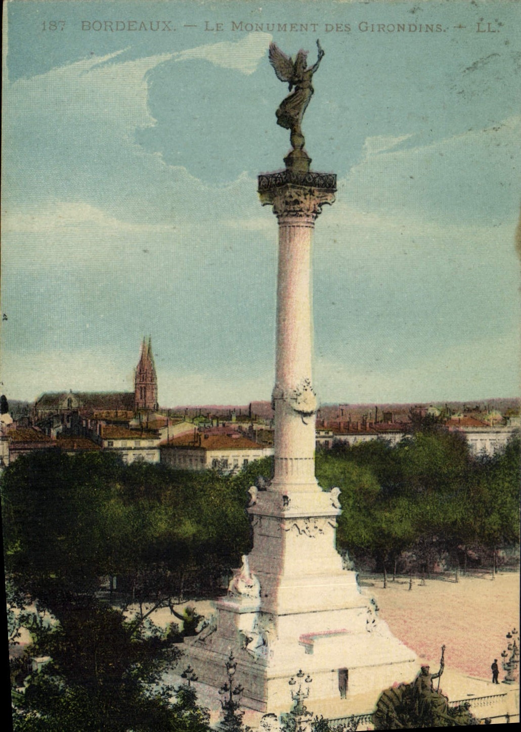 CPA Bordeaux Le Monument des Girondins 