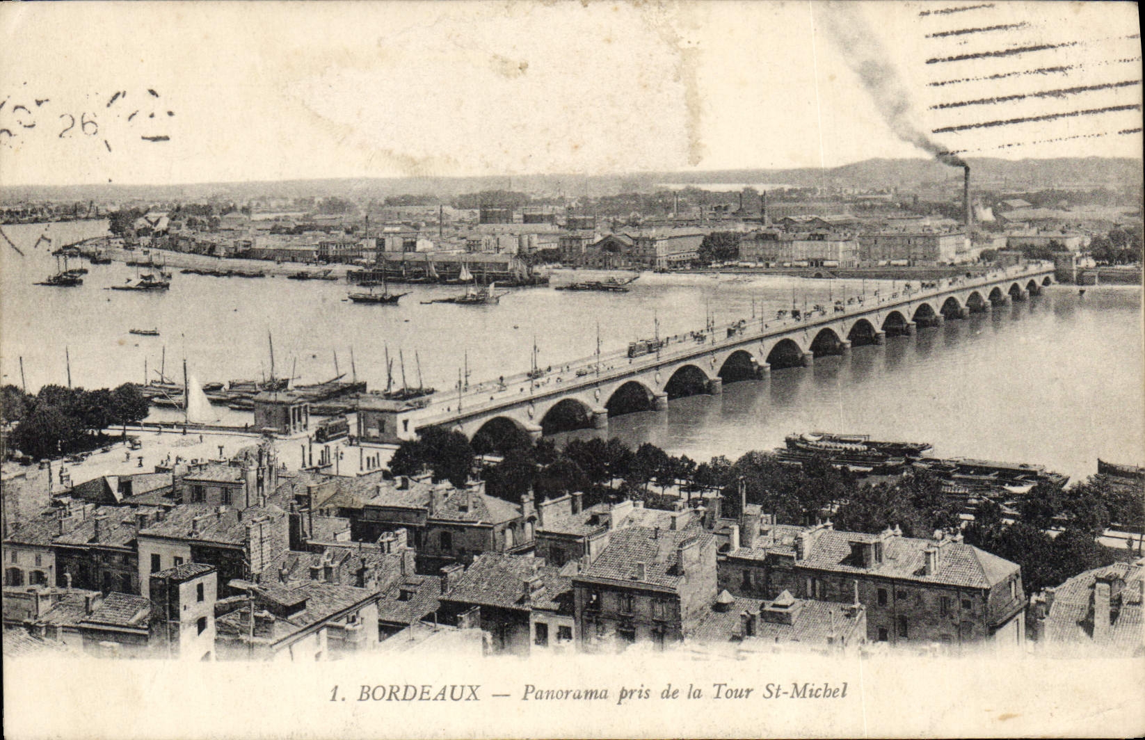 CPA Bordeaux Panorama pris de la Tour St Michel 