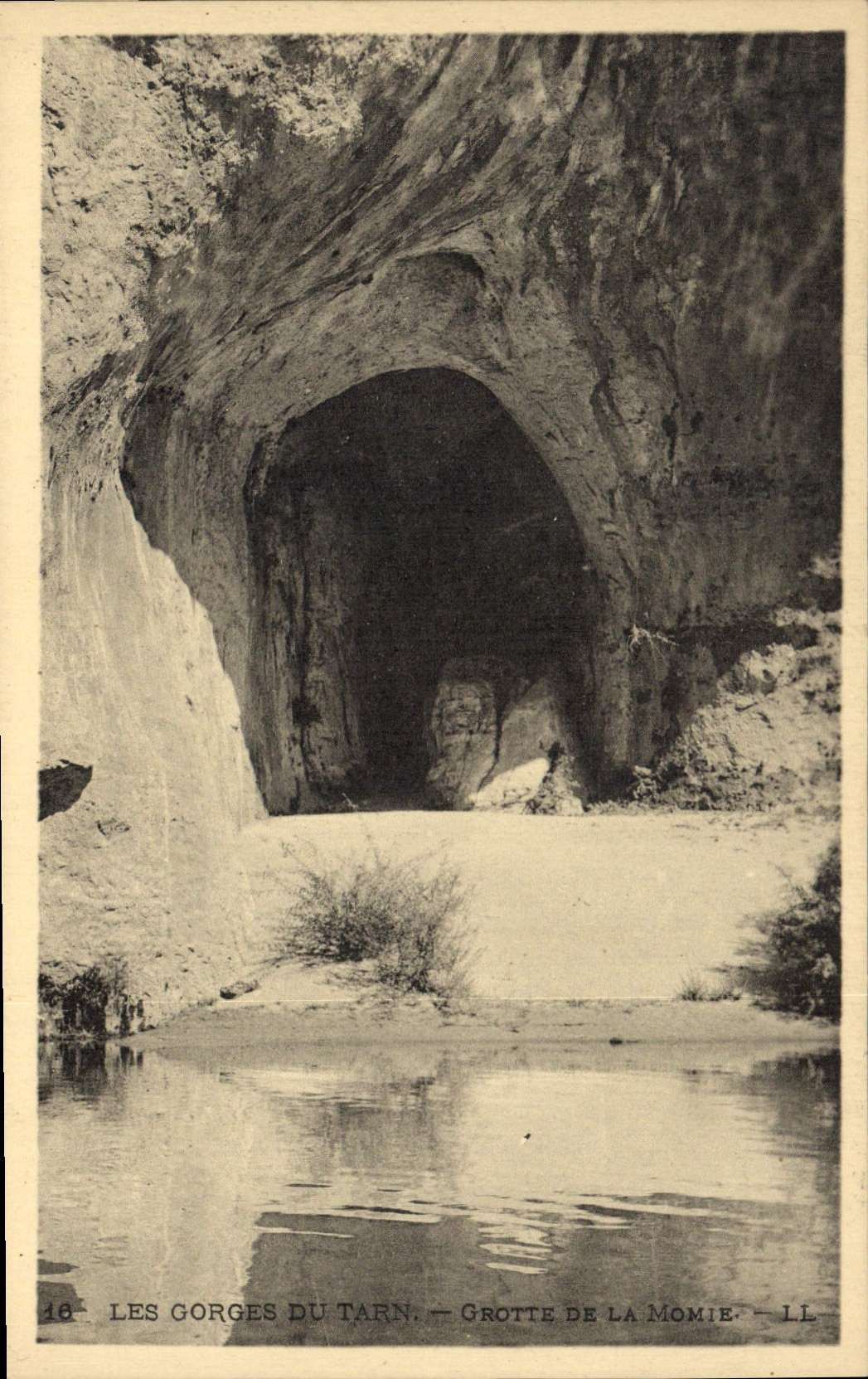 CPA Les Gorges du Tarn Grotte de la Momie 