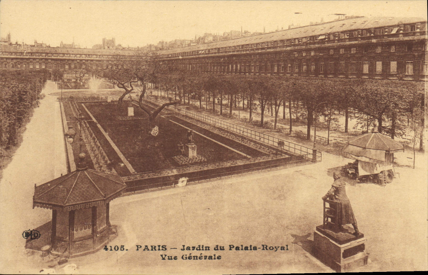 CPA Paris Jardin du Palais Royal Vue Generale 
