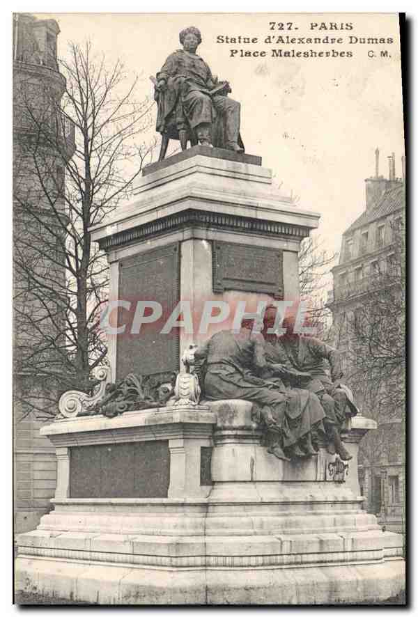 CPA Paris Statue d'Alexandre Dumas Place Malesherbes 