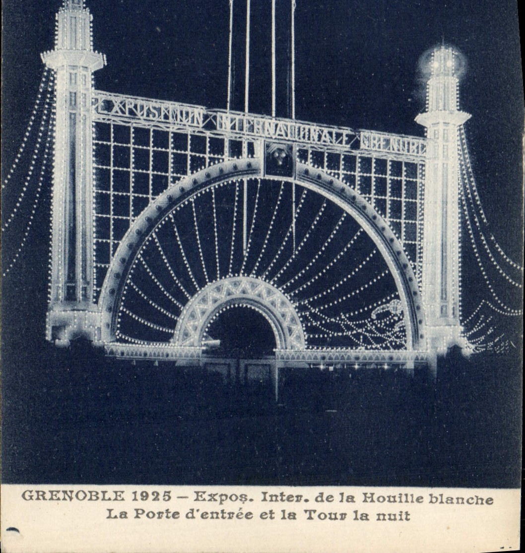 Grenoble 1925 — Exposition Internationale de la Houille blanche — La Porte d'entrée et la Tour la nuit