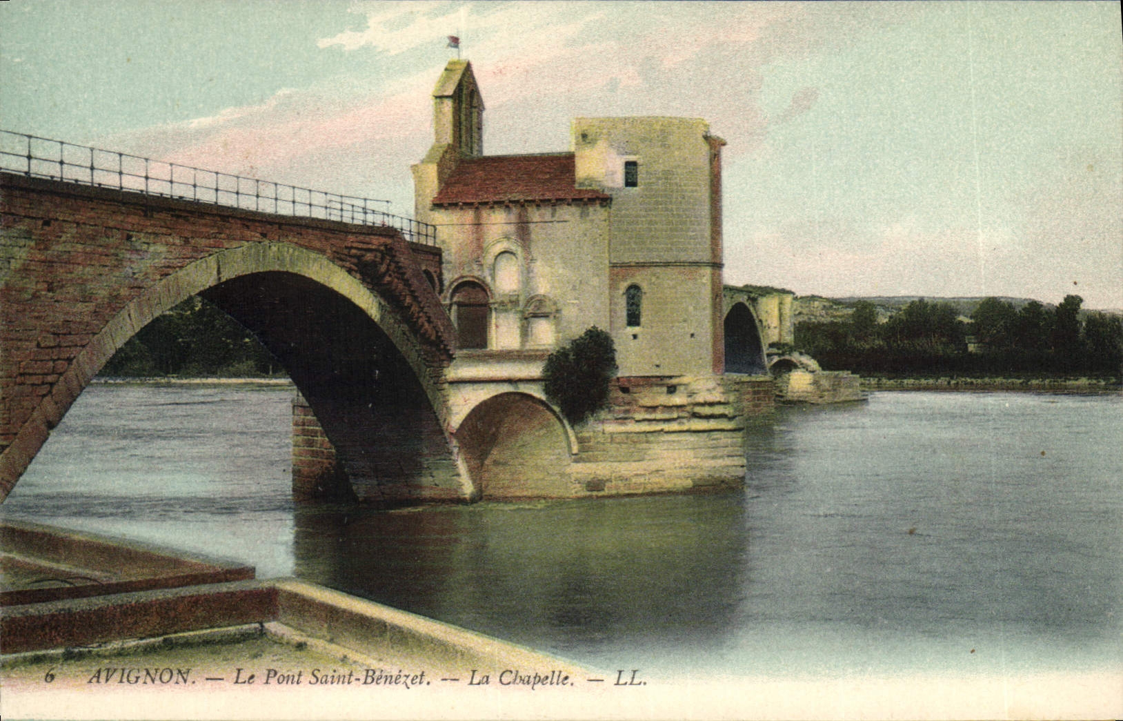CPA Avignon Le Pont Saint Benezet La Chapelle 