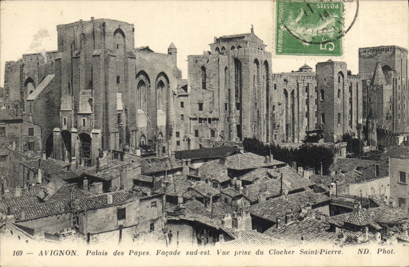CPA Avignon Palais des Papes Facade sud est Vue prise du Clocher Saint Pierre 