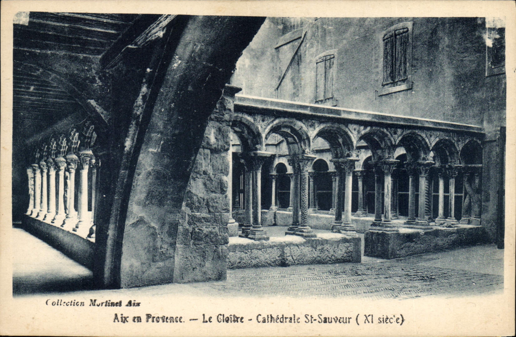 Aix en Provence — Le Cloître - Cathédrale St-Sauveur (XI siècle) — Collection Mortinél Aix