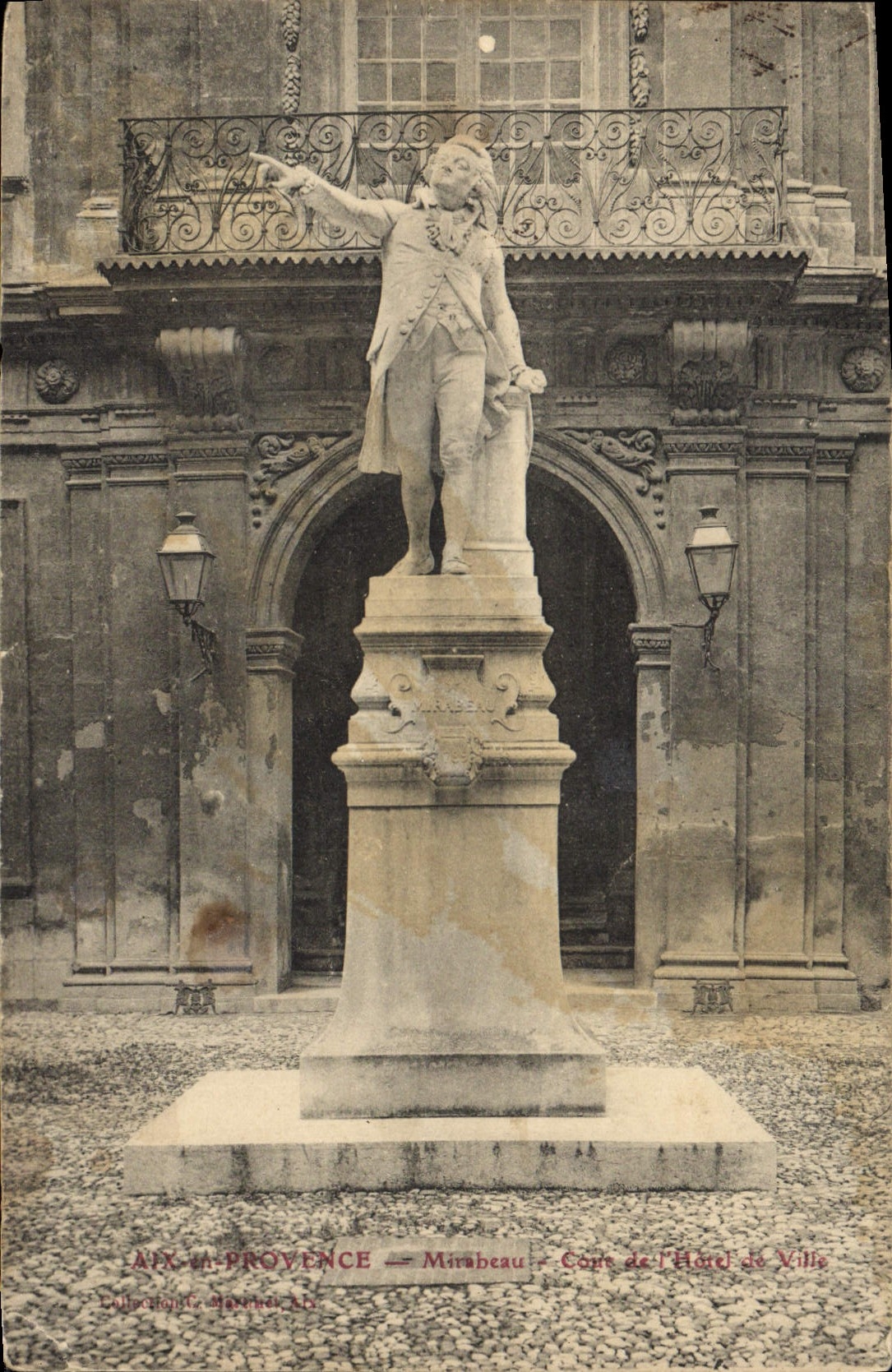 Aix-en-Provence — Mirabeau — Corps de l'Hôtel de Ville