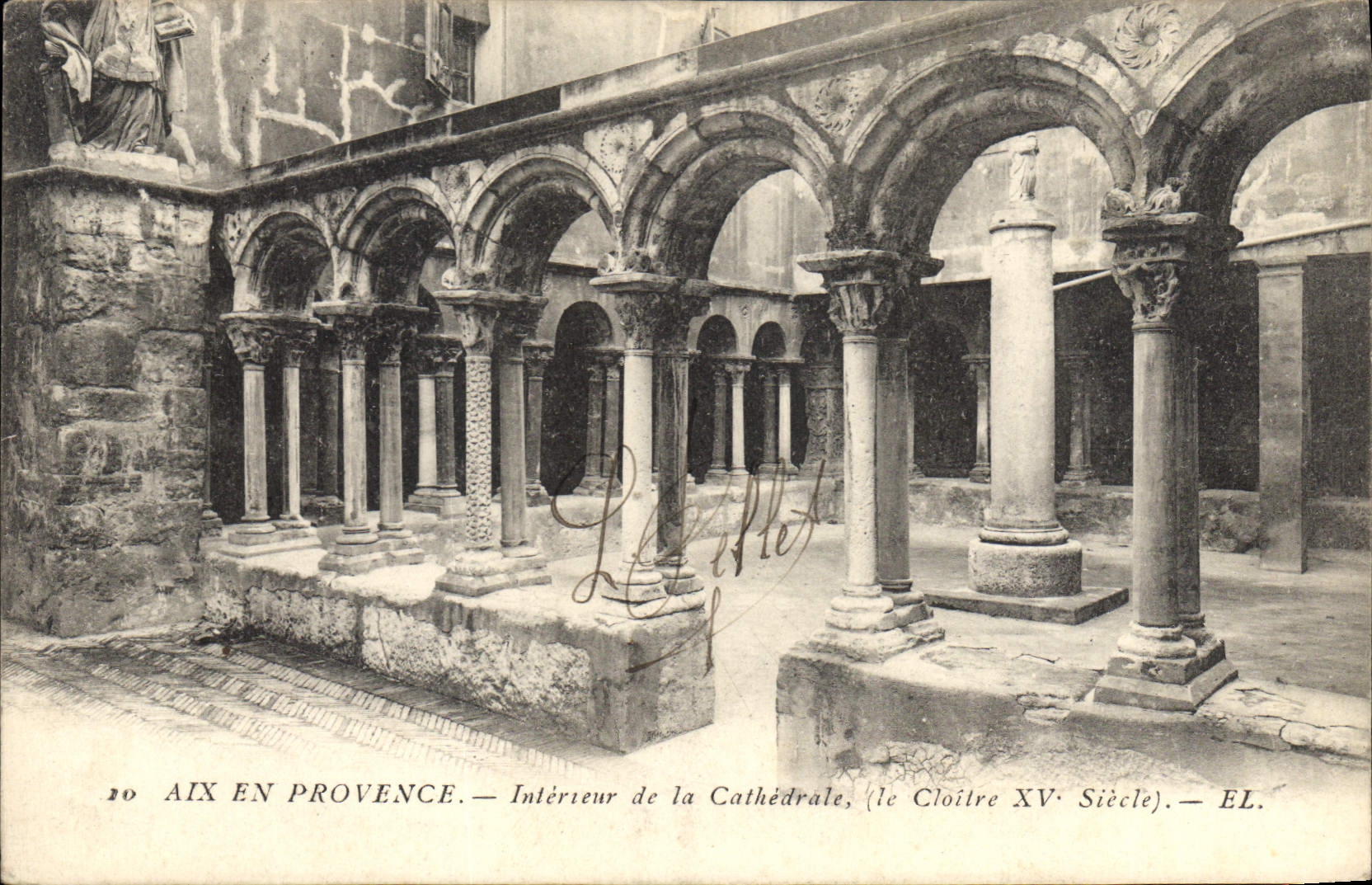 Aix-en-Provence — Interno della Cattedrale, (il Cloître del XV secolo) — EL.