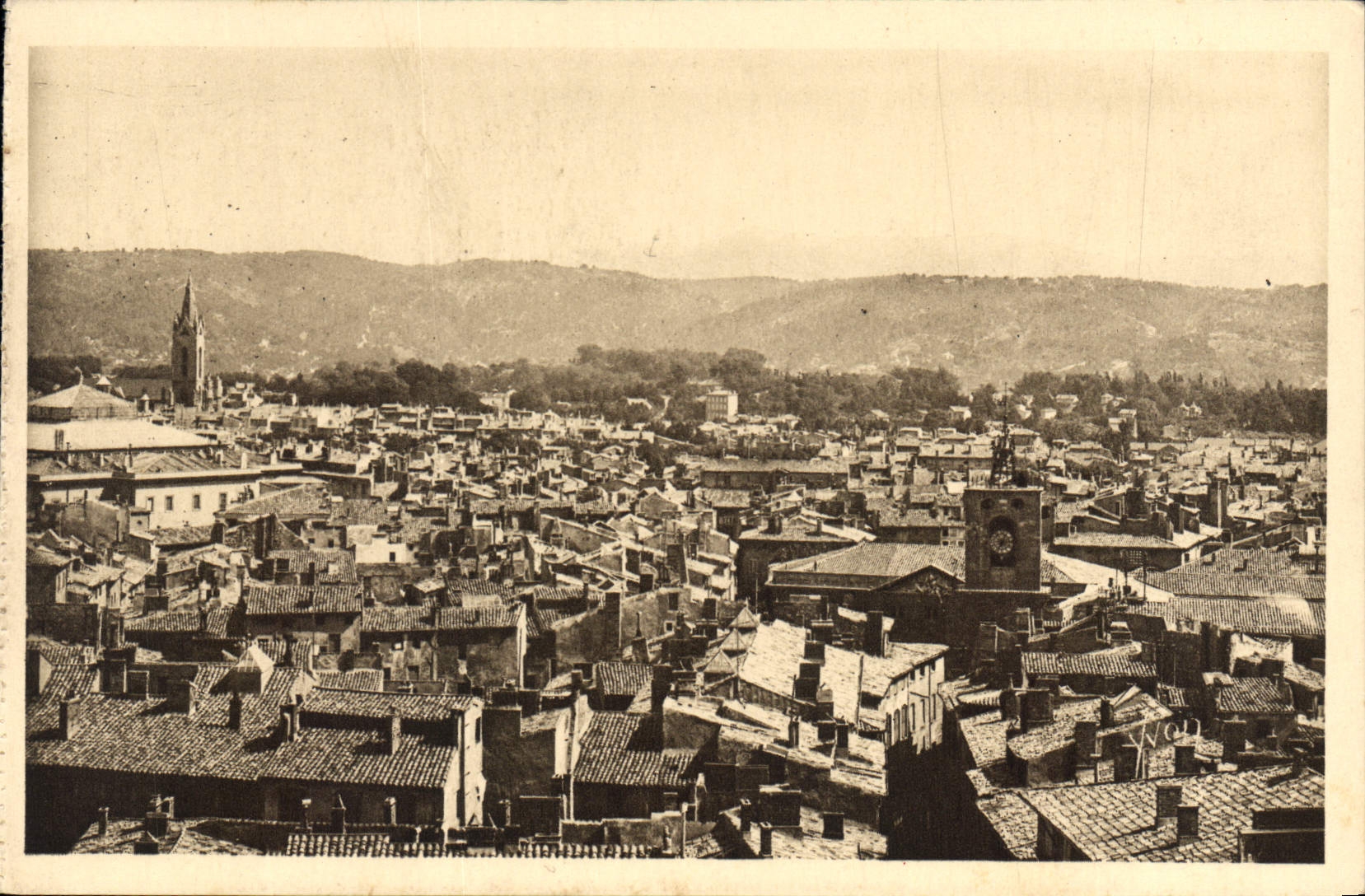 Aix-en-Provence — Vue générale — Les Éditions d'Art YVON, Paris