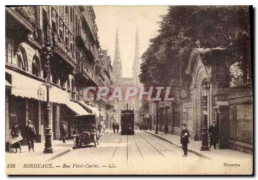 CPA Bordeaux Rue Vital Carles Tramway