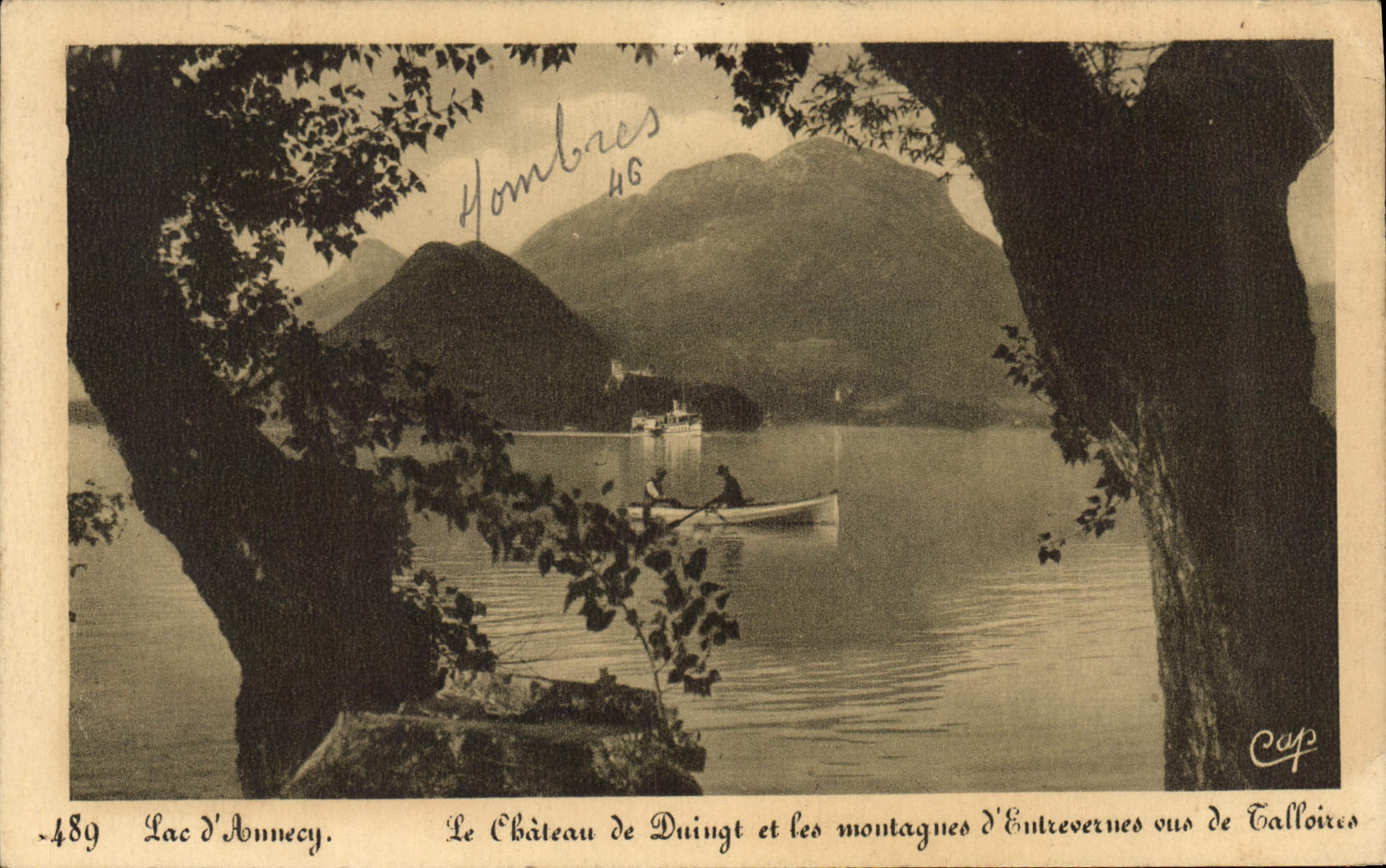 Lac d'Annecy — Le Château de Duingt et les montagnes d'Entrevernes vus de Talloires — Cap