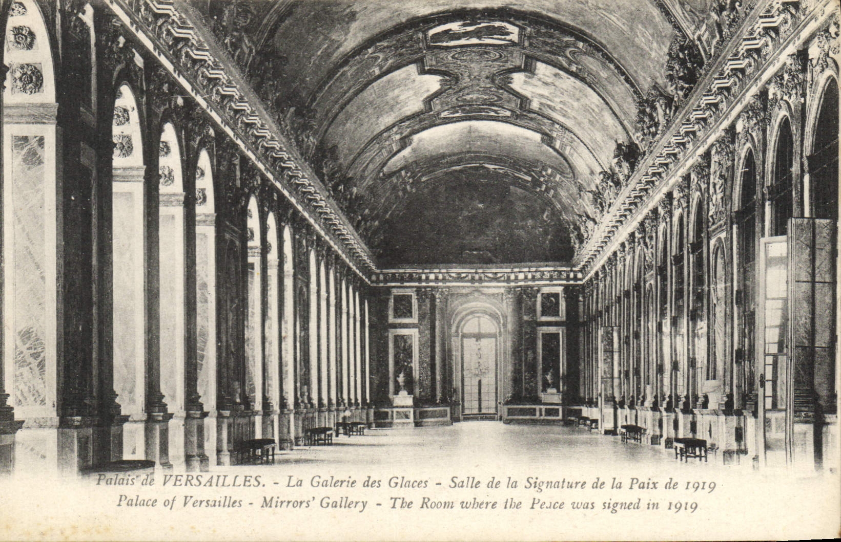 CPA Palais de Versailles La Galerie des Glaces Salle de la Signature de la Paix de 1919 