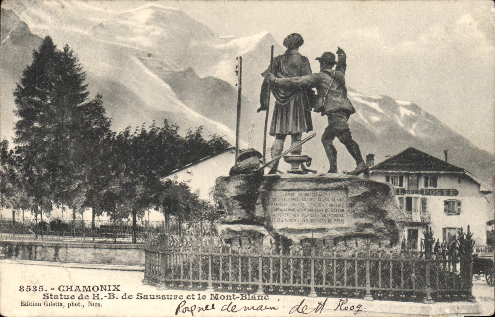 CPA Chamonix Statue de H B de Saussure et le Mont Blanc 