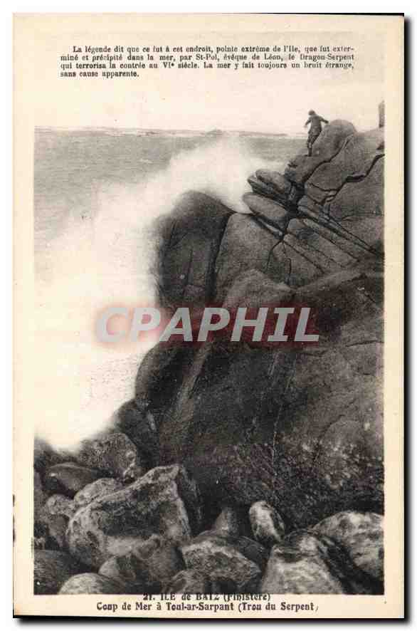 CPA Ile de Baitz Finistere Ceup de Mer a Toul ar Sarpant Trou du Serpent 