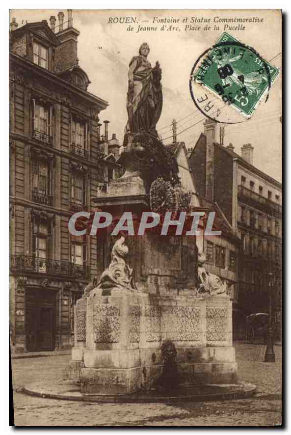 CPA Rouen Fontaine et Statue Commemorative de Jeanne D'Arc Place de la Pucelle 