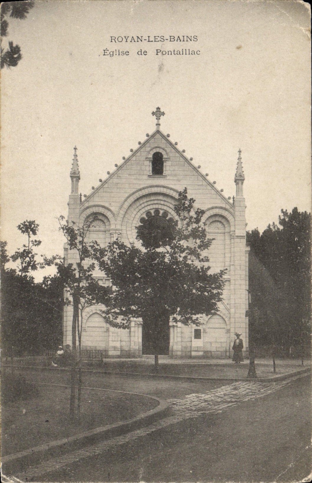 CPA Royan les Bains Eglise de Pontaillac 