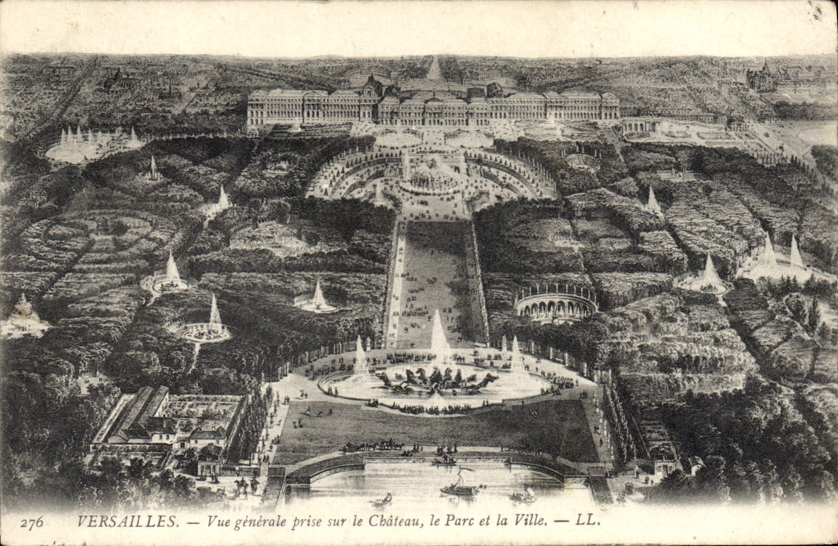 CPA Versailles Vue generale prise sur le Chateau le Parc et la Ville 