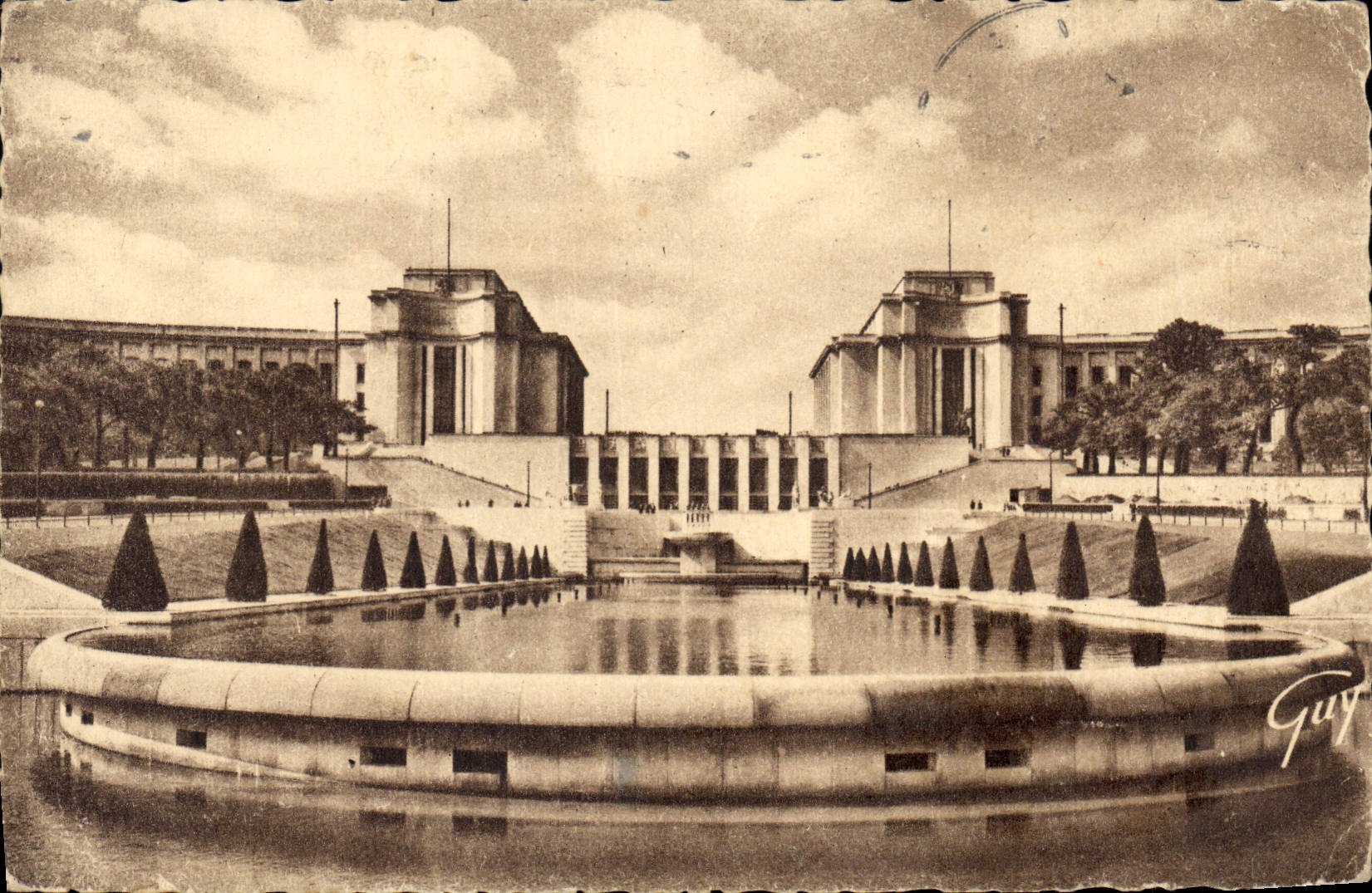 CPA Paris et ses Merveilles Le Palais de Chaillot vu des Jardins 