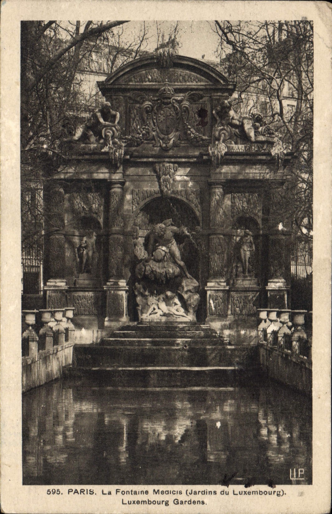CPA Paris La Fontaine Medicis Jardins du Luxembourg 