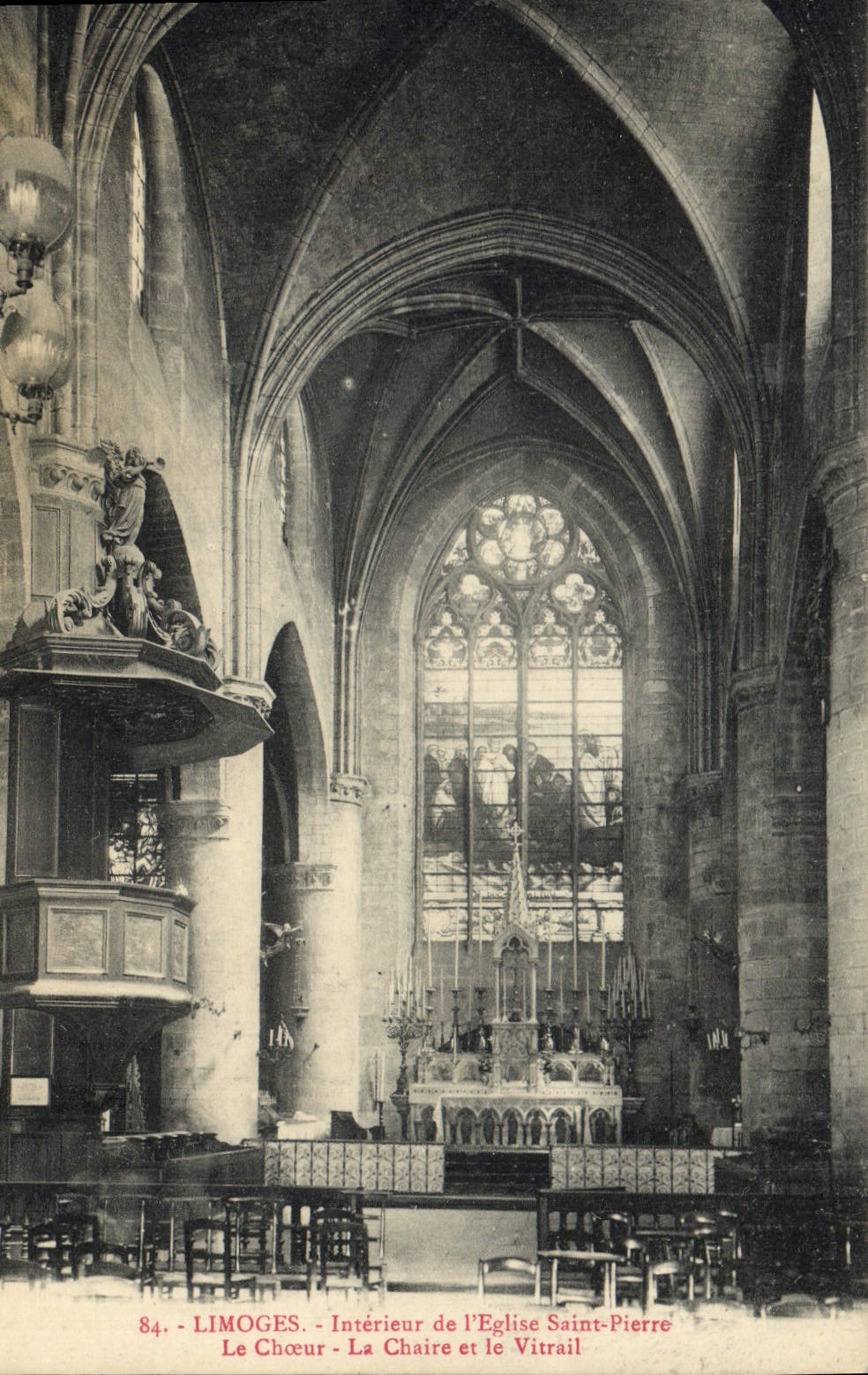 CPA Limoges Interieur de l'Eglise Saint Pierre La Choeur la Chaire et le Chaire et le Vitrail