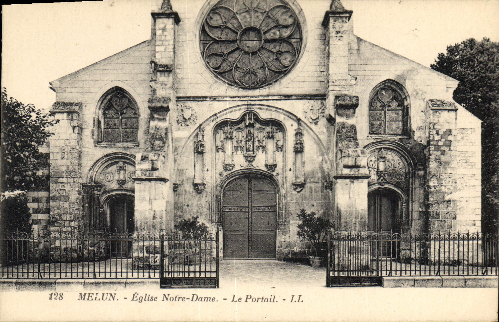MELUN - Église Notre-Dame - Le Portail — LL, n° 128