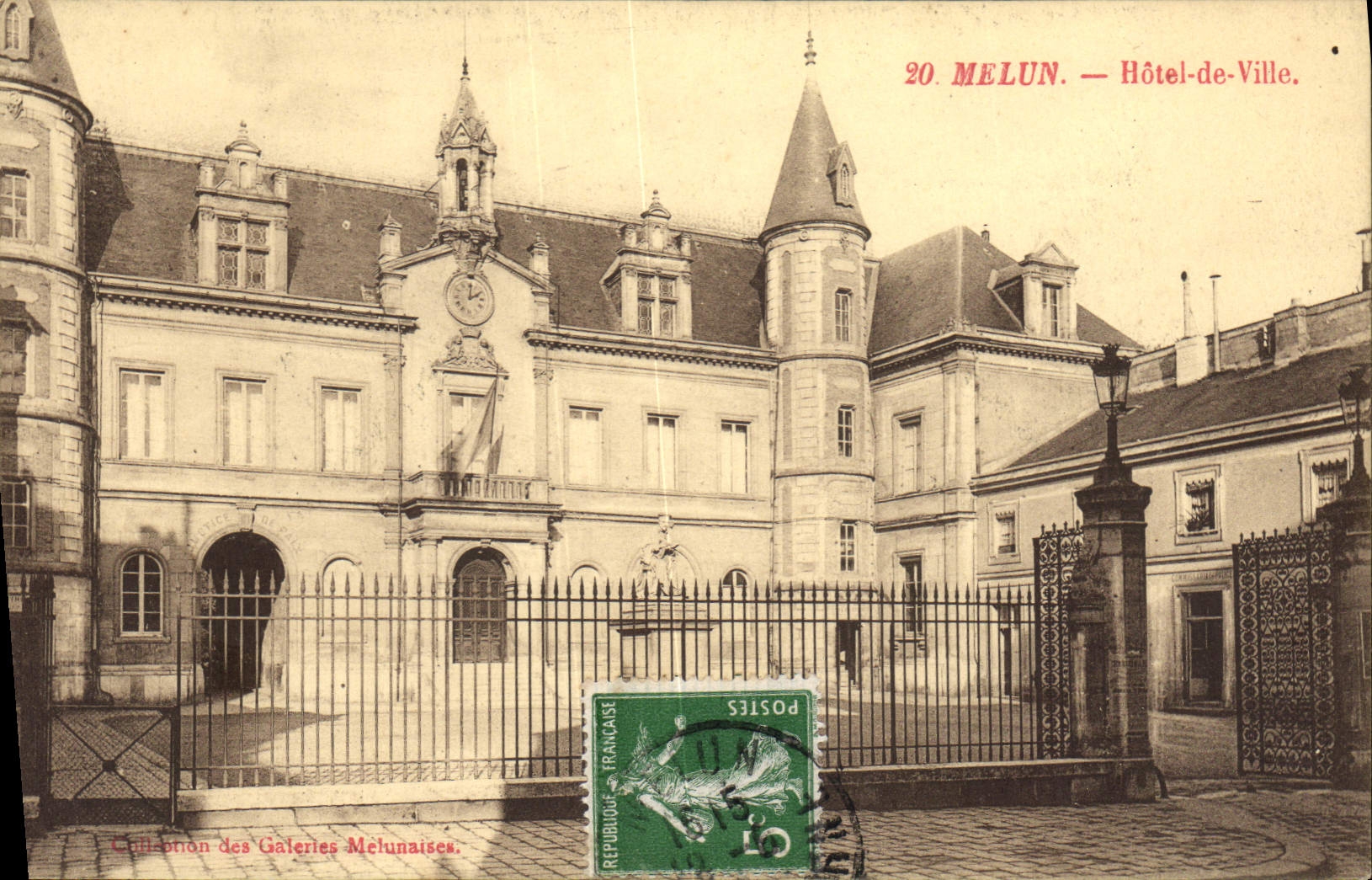 Melun — Hôtel-de-Ville — Collection des Galeries Melunaises