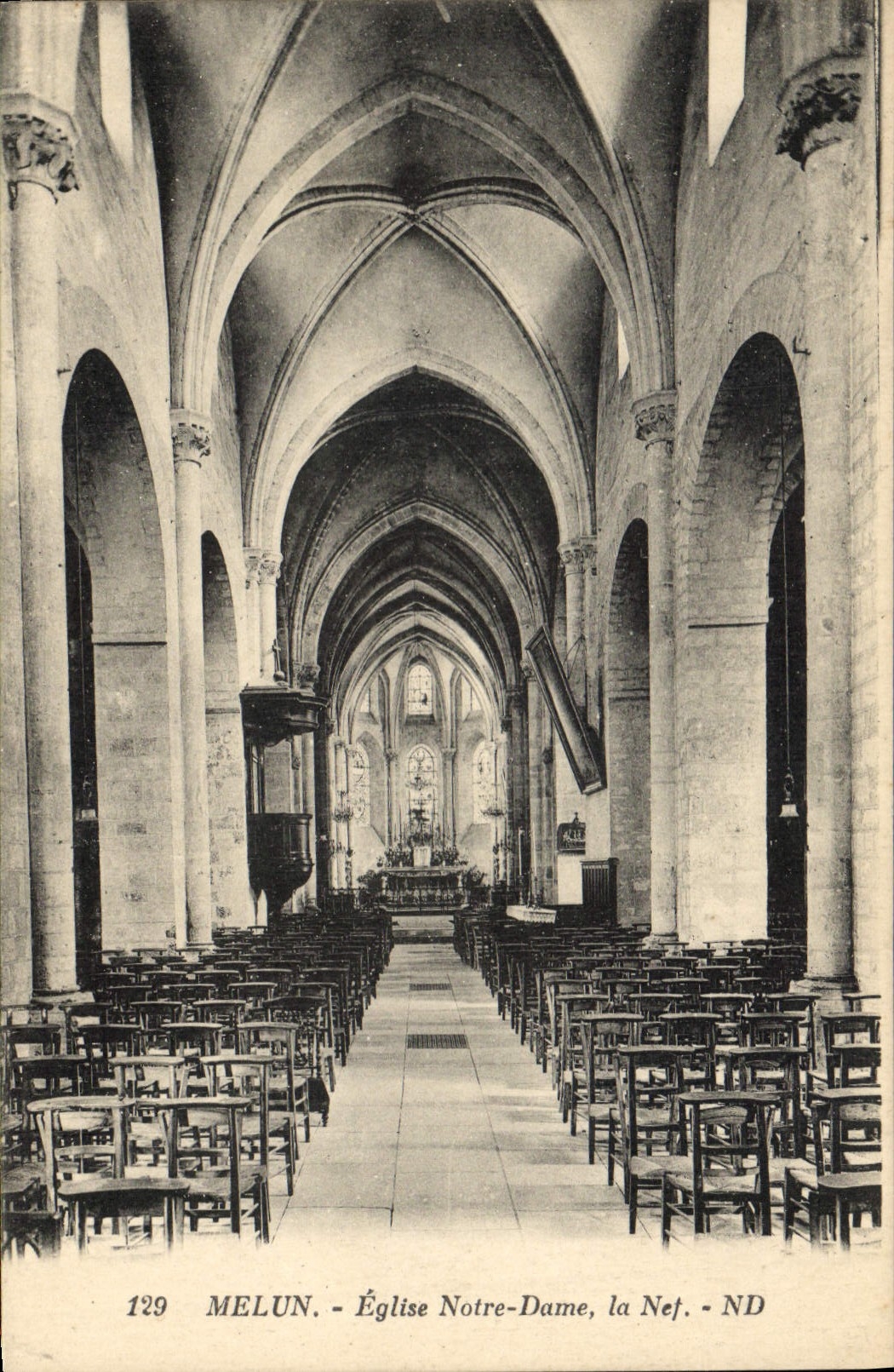 CPA Melun Eglise Notre Dame la Nef