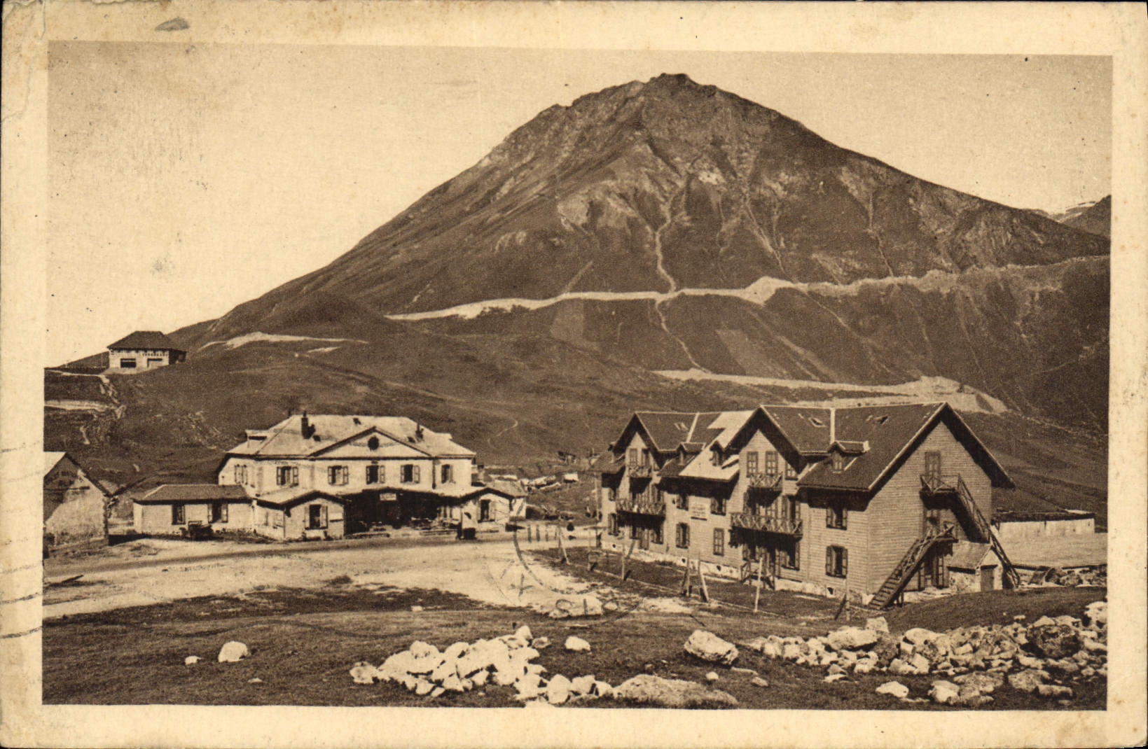 Col du Lautaret — Hôtel des Glaciers (2058 m) — Le Lautaret