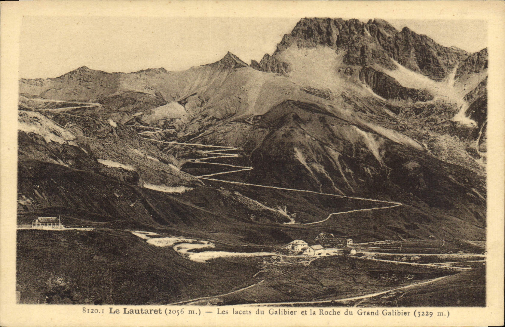 Le Lautaret (2056 m.) — Les lacets du Galibier et la Roche du Grand Galibier (3229 m.) — A. Hoarier, Grenoble