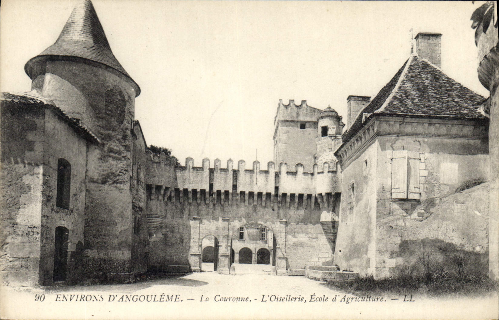 La Couronne - L'Oisellerie, École d'Agriculture — Environs d'Angoulême — LL