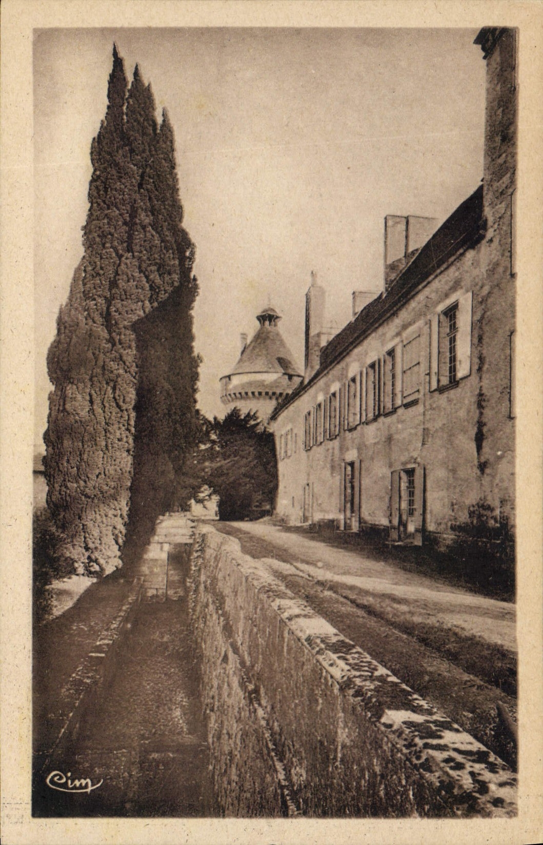 La Couronne (Charente) — École d'Agriculture de l'Oisellerie, La Terrasse Nord du Château et les Douves — éditeur Cim