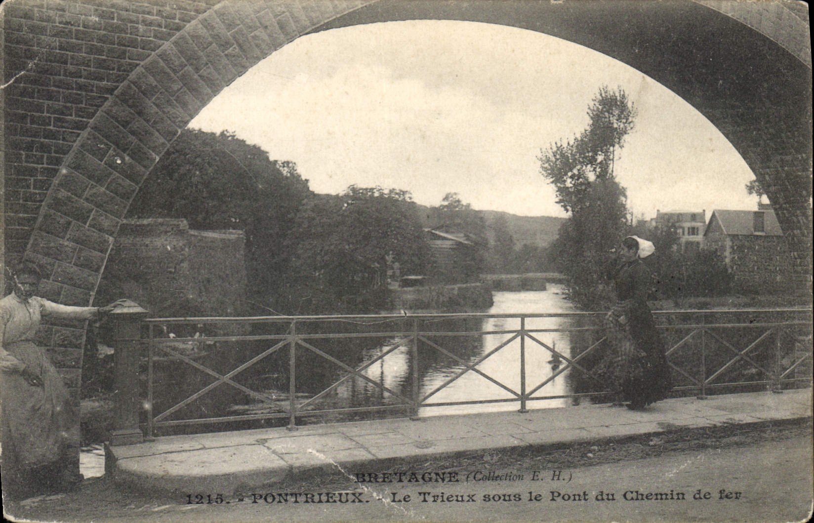Pontrieux — Le Trieux sous le Pont du Chemin de fer — Bretagne (Collection E. H.)