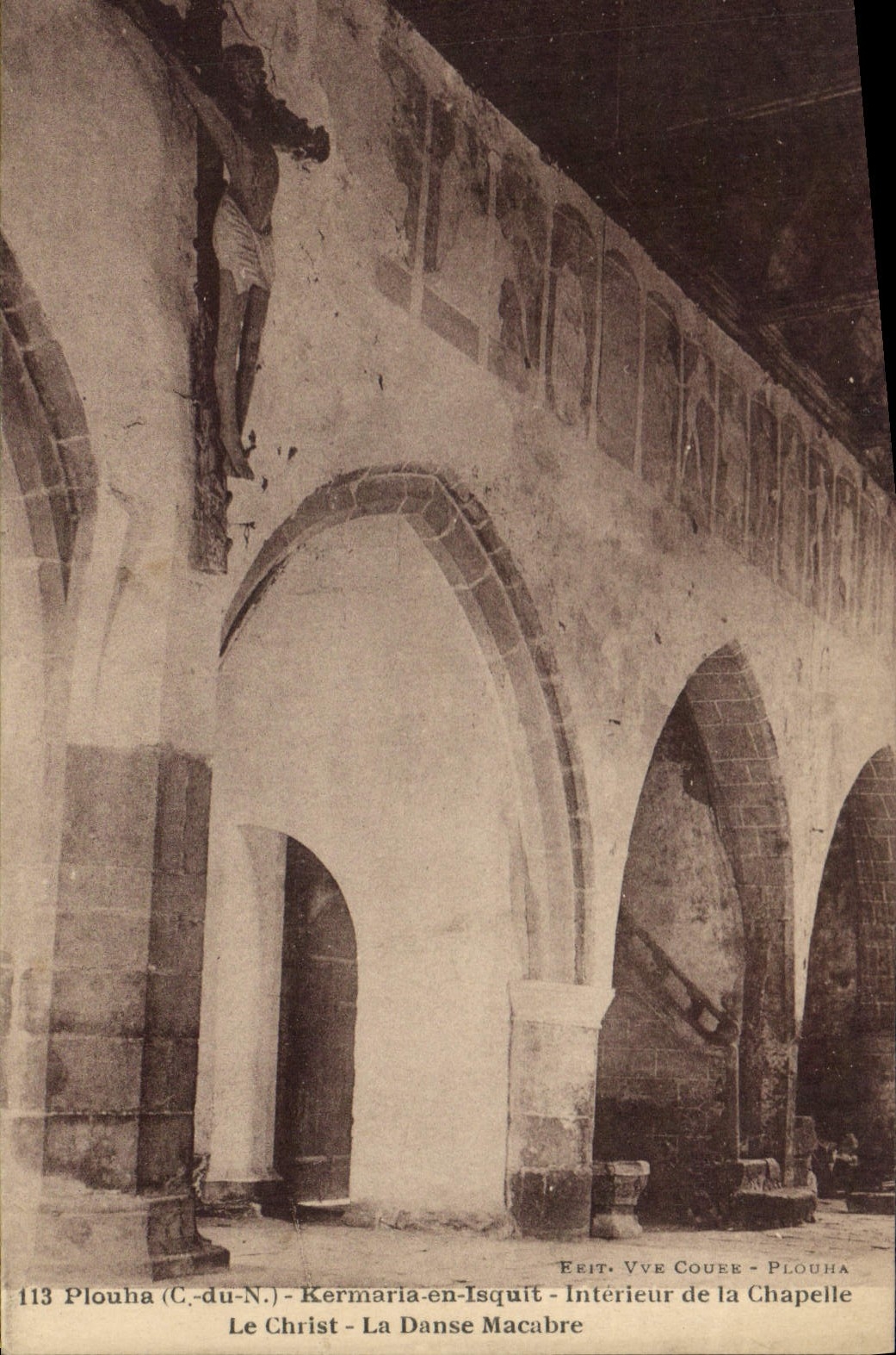 Kermaria-en-Isquit - Intérieur de la Chapelle - Le Christ - La Danse Macabre