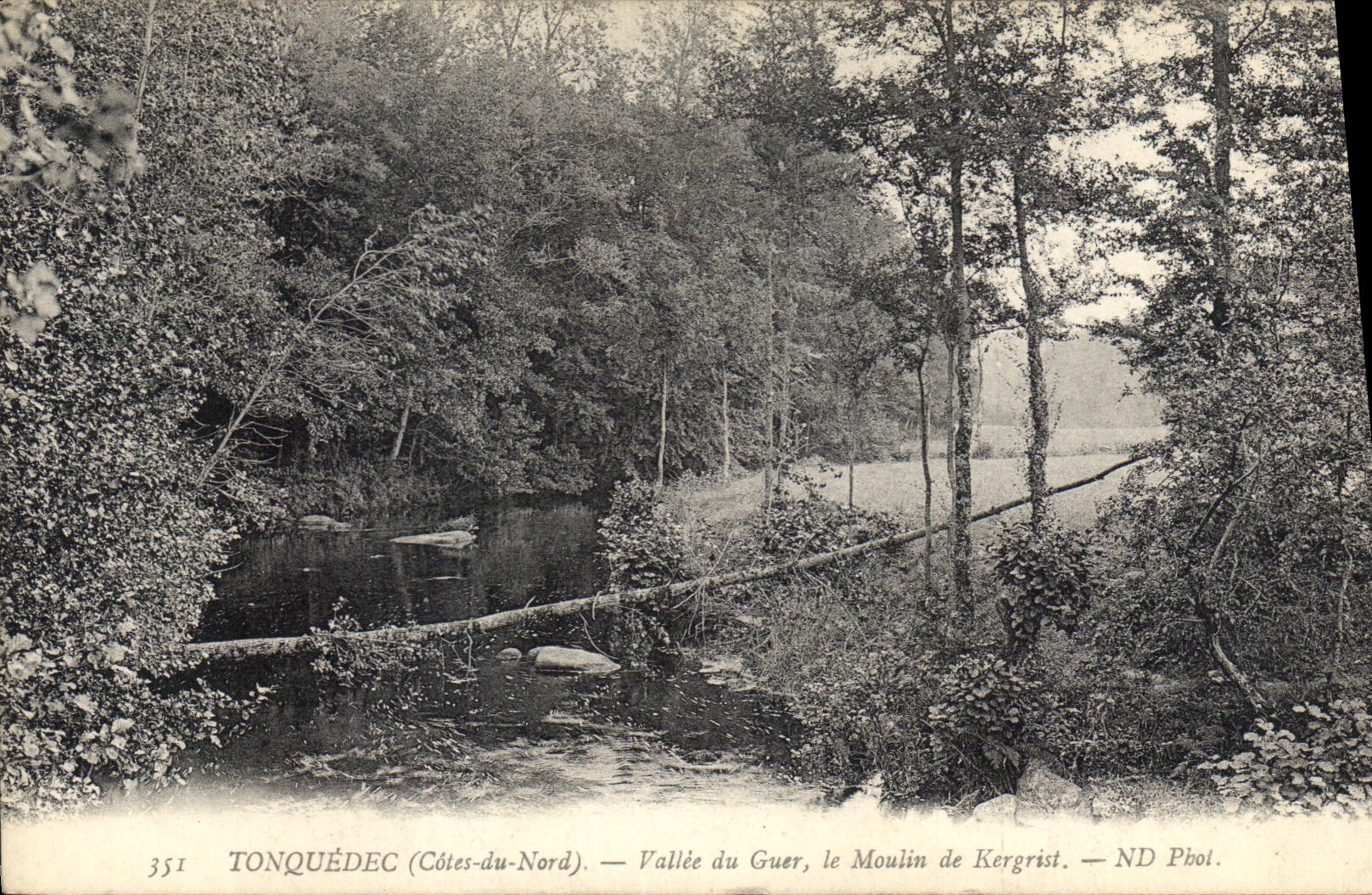 Tonquédec (Côtes-du-Nord) — Vallée du Guer, le Moulin de Kergrist — ND Pbol.