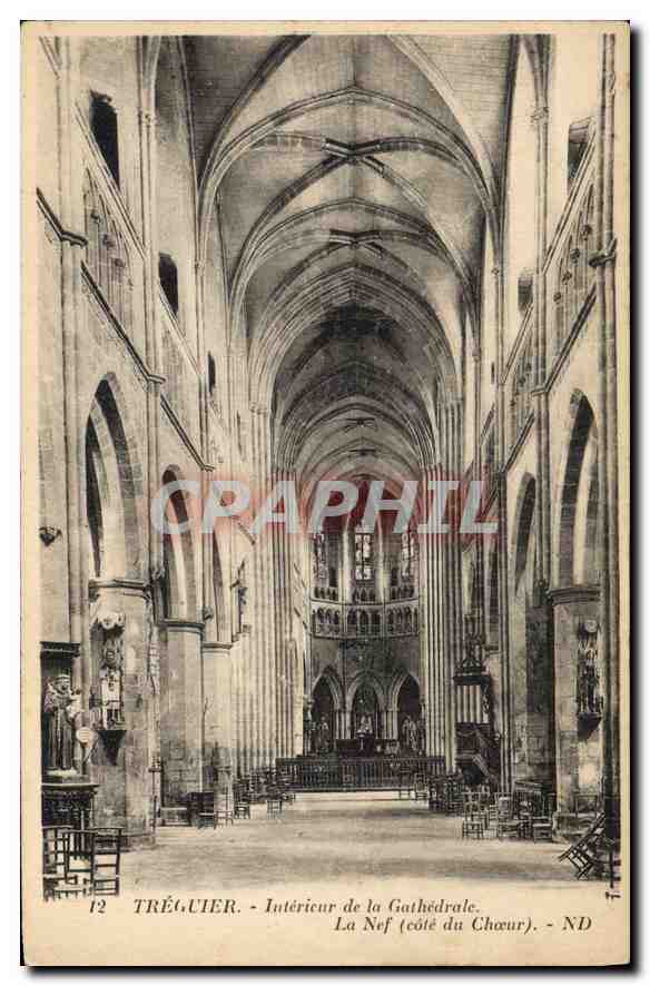 CPA Treguier Interieur de la Cathedrale la Nef (cote du Choeur)