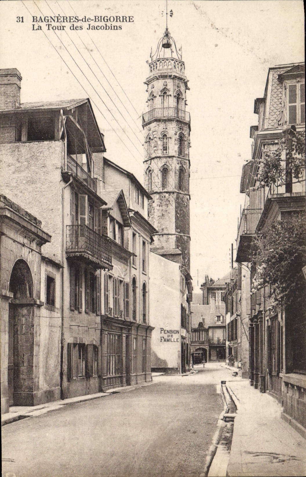 Bagnères-de-Bigorre — La Tour des Jacobins — Éditeur : Association des Arts Photographiques, Strasbourg