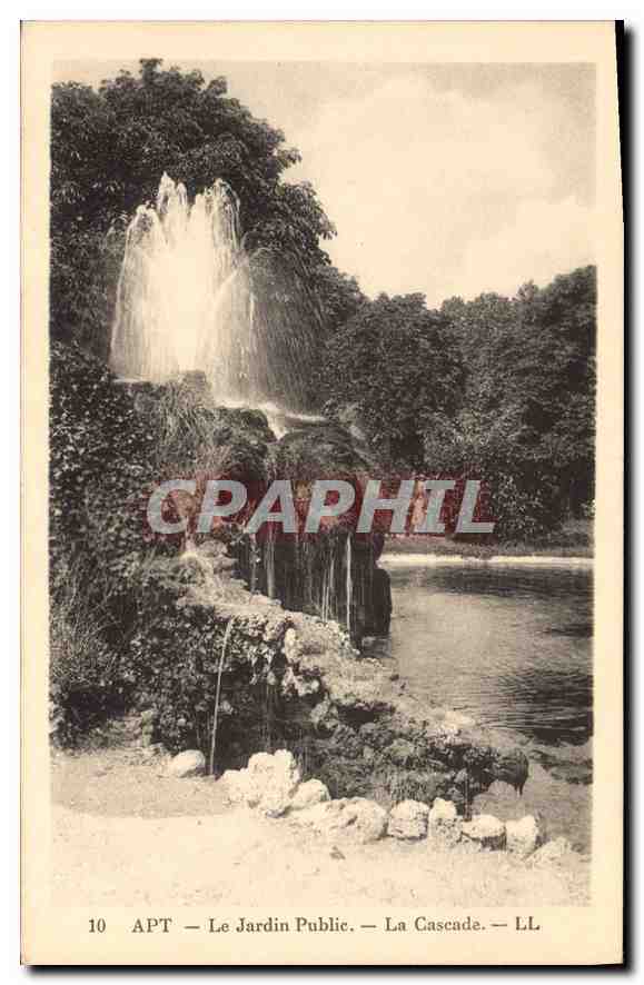 CPA Apt (Vaucluse) Le Jardin Public La Cascade