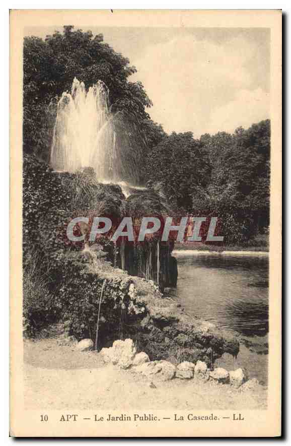 CPA Apt (Vaucluse) Le Jardin Public La Cascade
