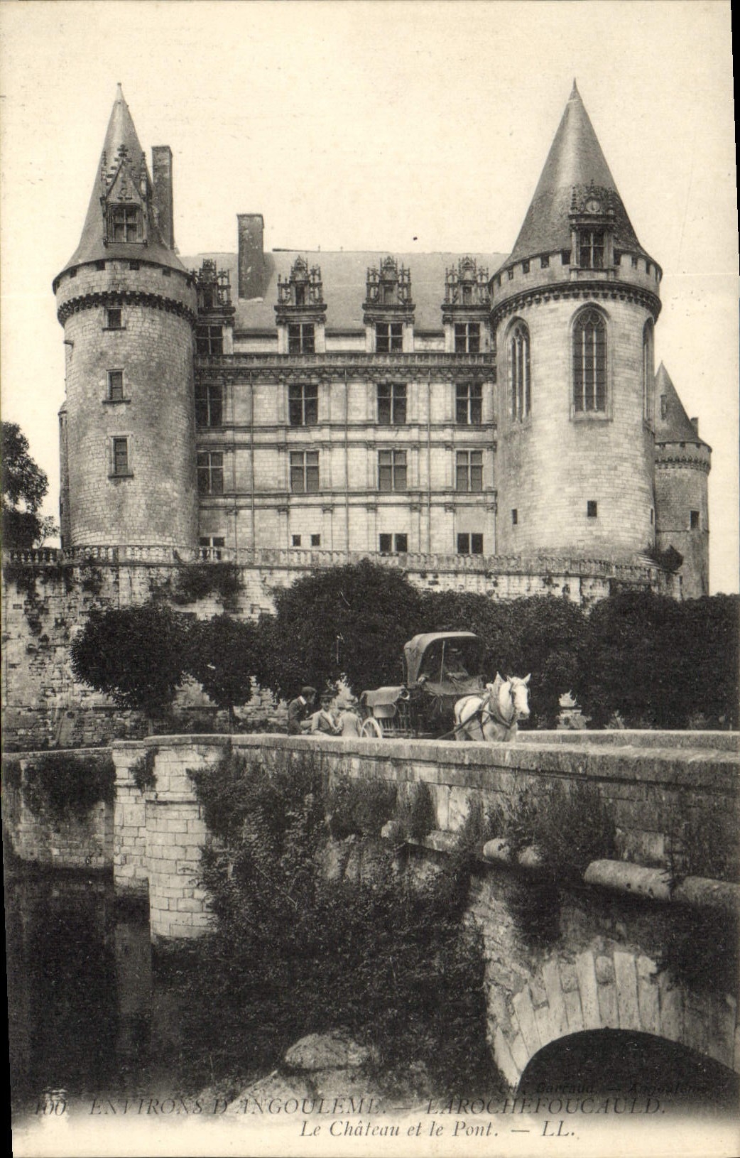 Château et le Pont à Angoulême — Laroche-Foucauld — LL.