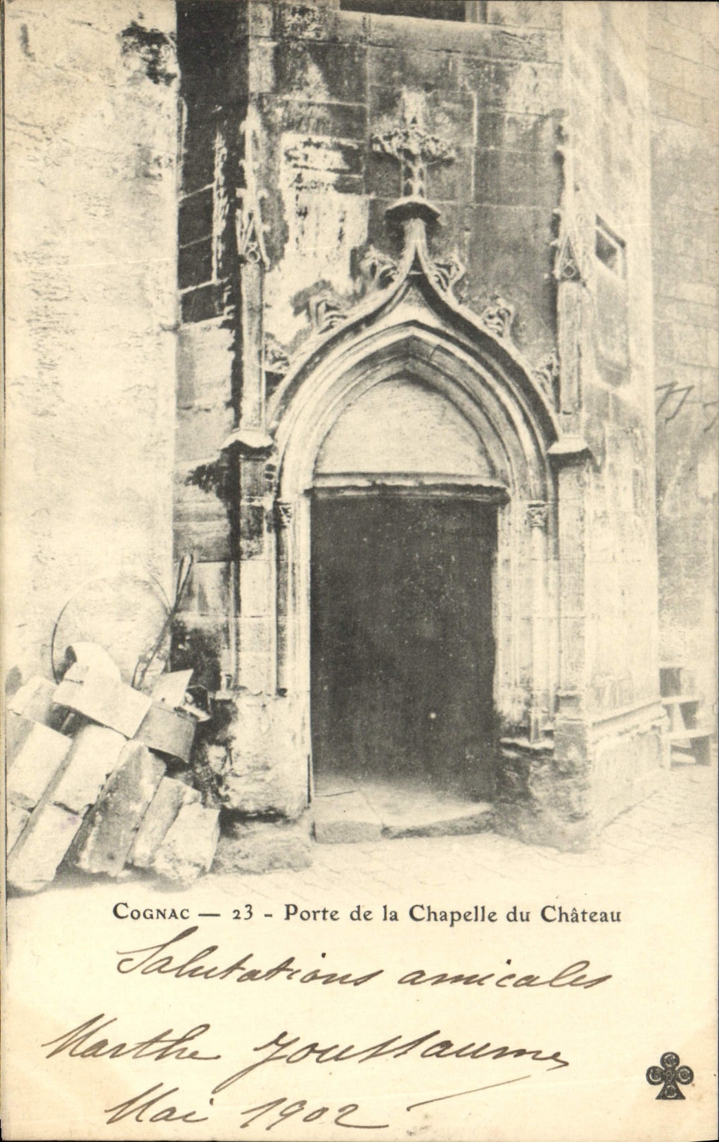 CPA Cognac Porte de la Chapelle du Chateau