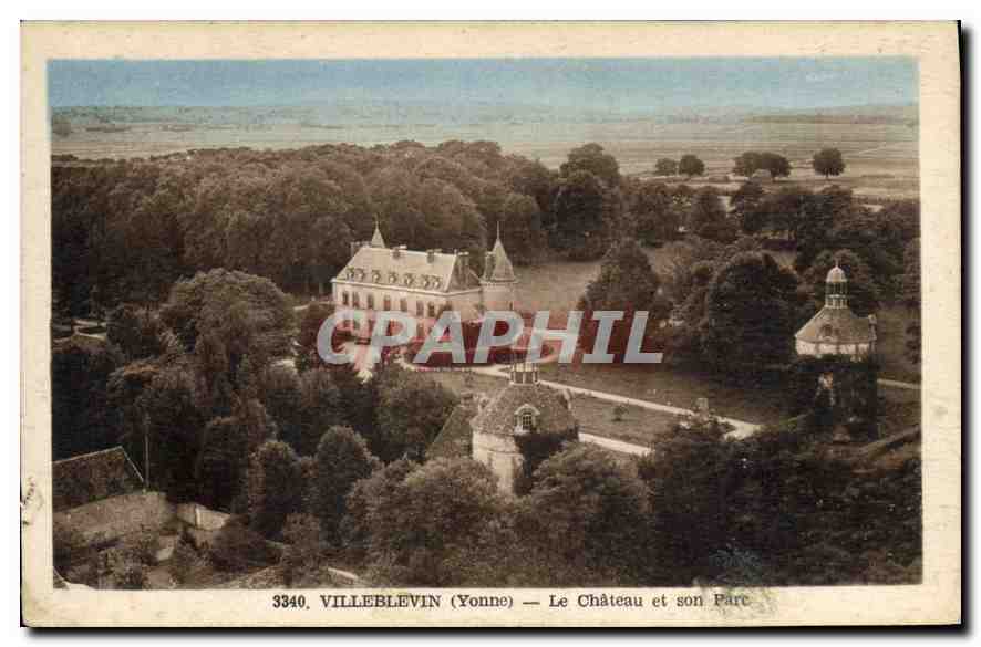 CPA Villeblevin (Yonne) Le Chateau et son Parc