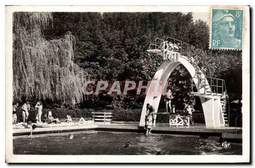 Vichy - La Piscine et le Portique — éditeur REAL PHOTO - n° 167