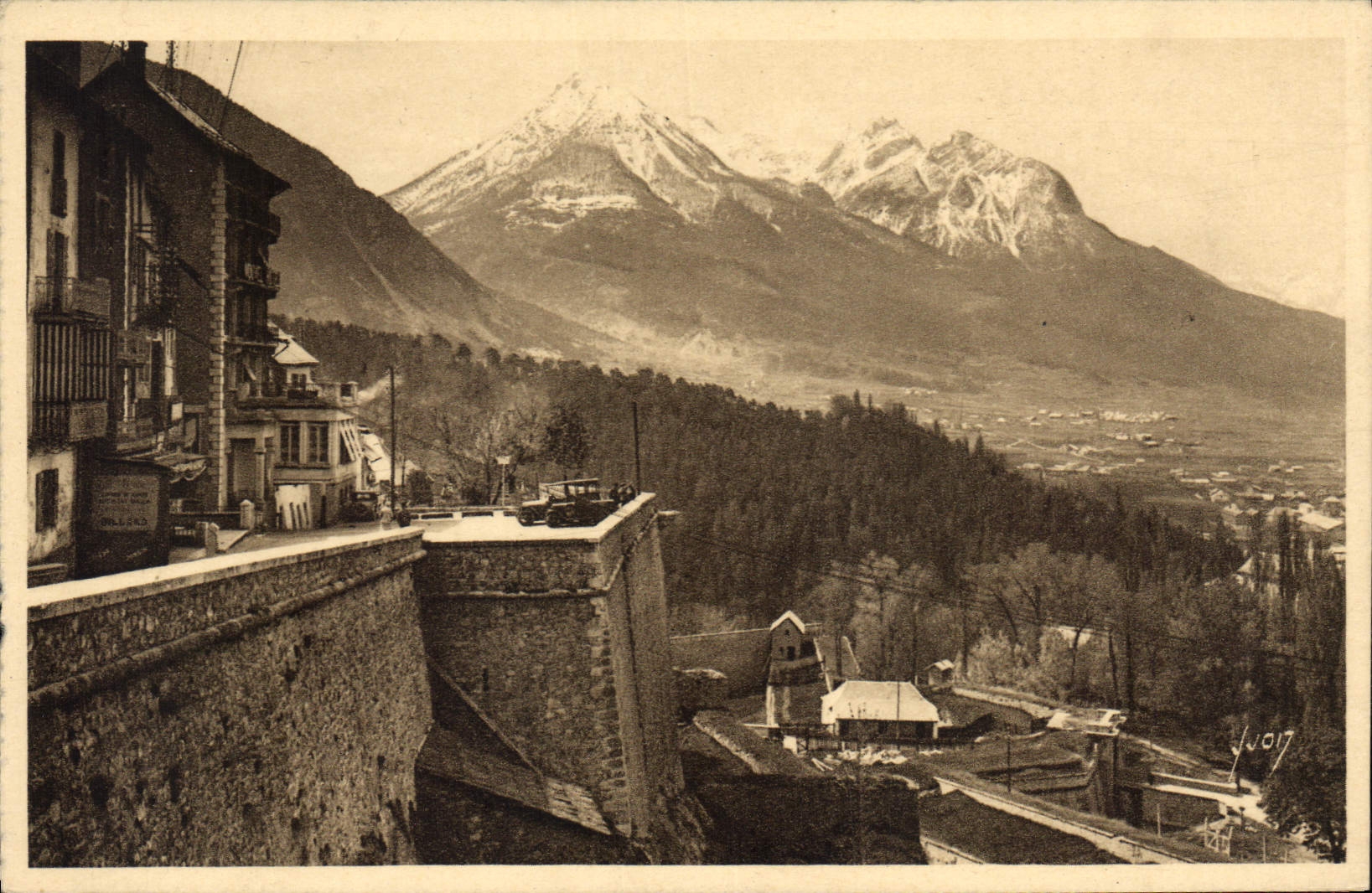 Briançon (Hautes-Alpes) — Les Remparts — Éditions d'Art Yvart