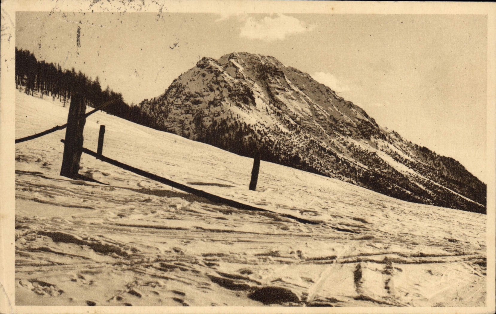 Montgenèvre (1.860 m.) — Les Champs de Skis et le Mont-Janus — Le Briançonnais Artistique