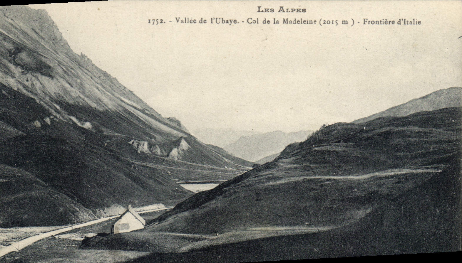 Vallée de l'Ubaye — Col de la Madeleine (2015 m) — Frontière d'Italie — Les Alpes