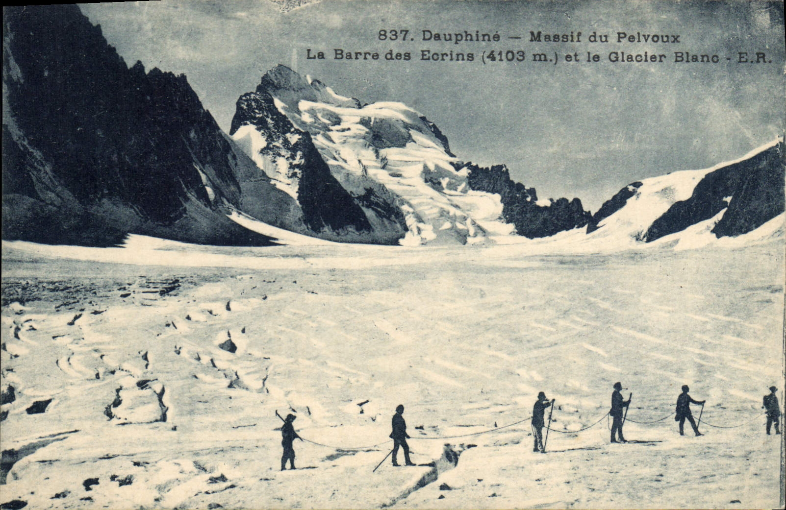 Dauphiné — Massif du Pelvoux — La Barre des Ecorins (4103 m.) et le Glacier Blanc — E.R.
