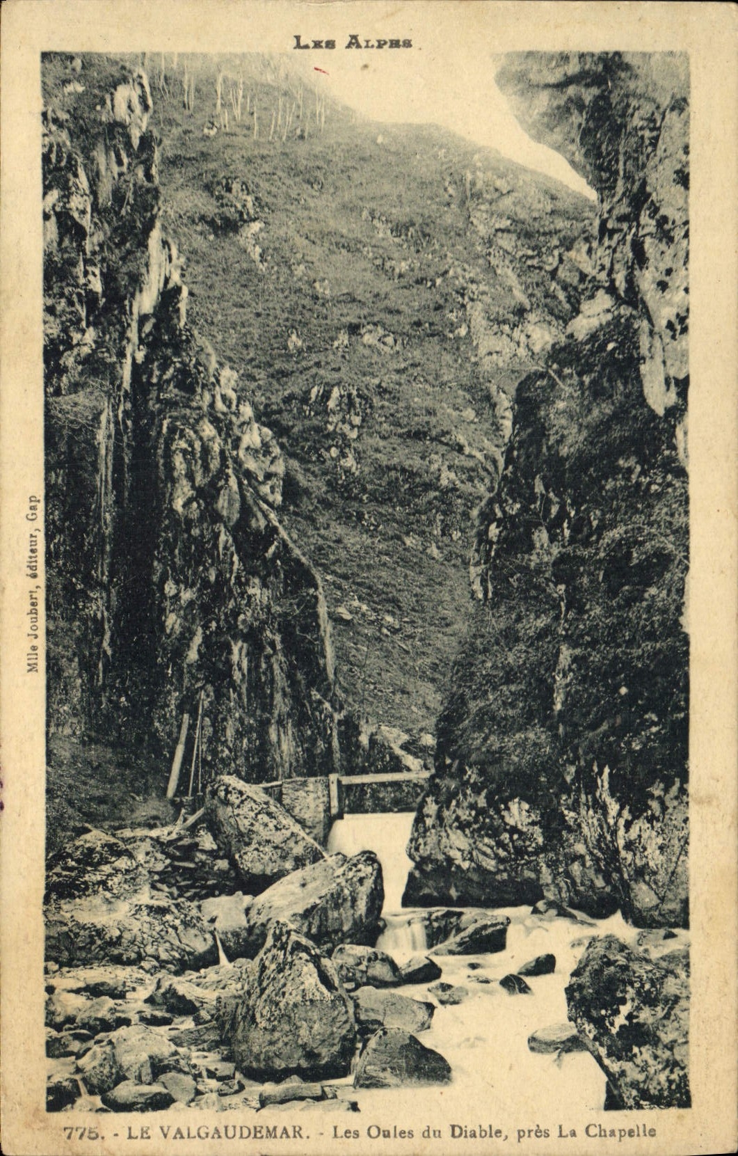 Les Oules du Diable, près La Chapelle — Le Valgaudemar — éditeur Milla Joubert, Gap, n°775