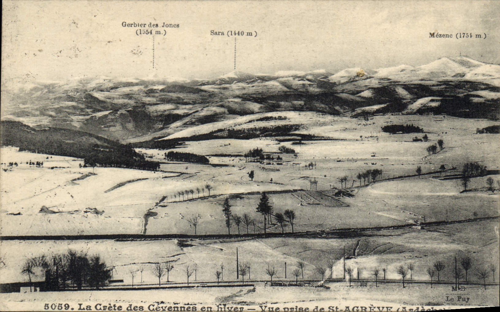 La Crête des Cévennes en hiver — Vue prise de St-AGRÈVE (Ardèche)