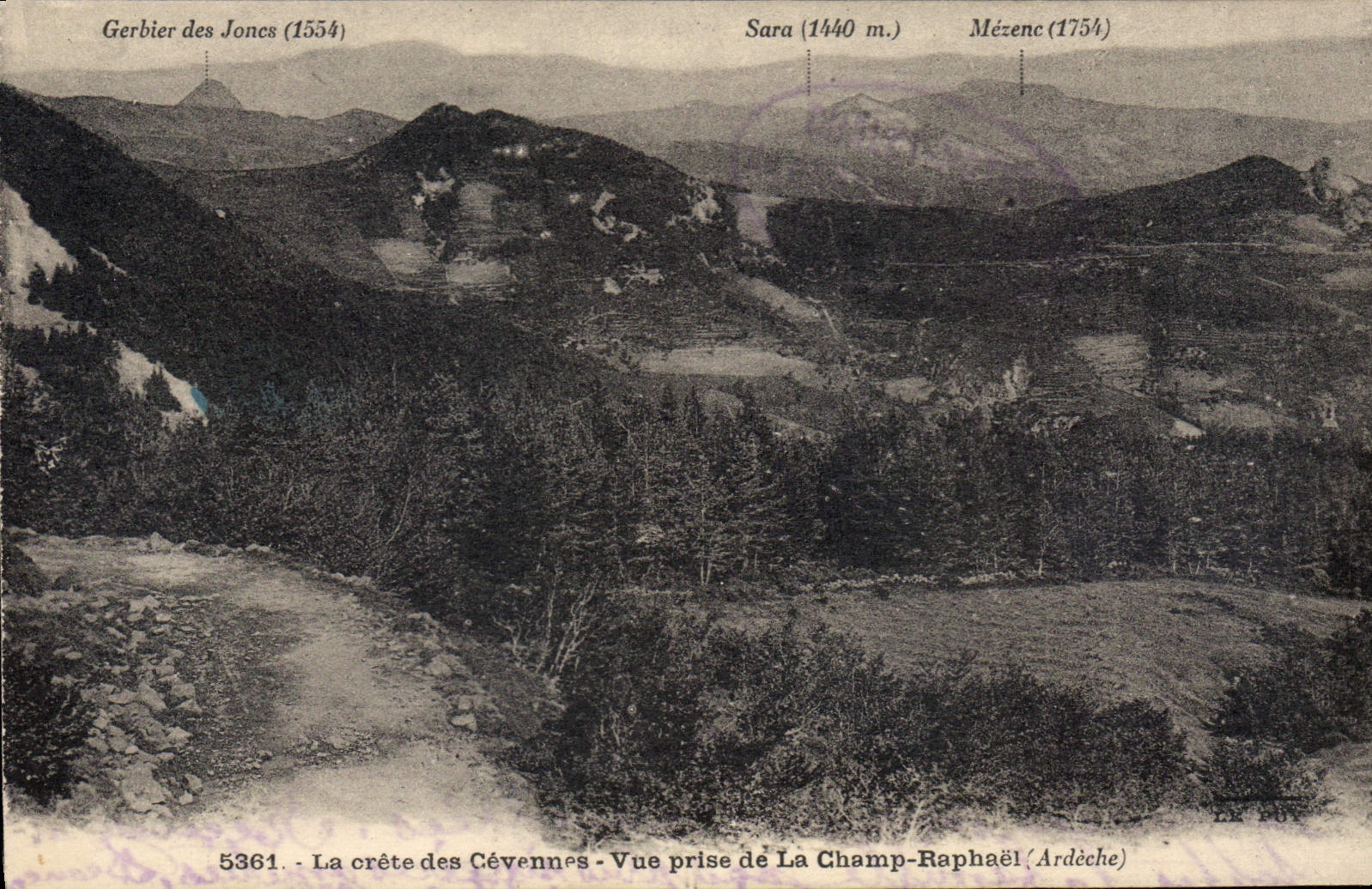 La crête des Cévennes - Vue prise de La Champ-Raphaël (Ardeche) — Éditions Bergeron-Remond